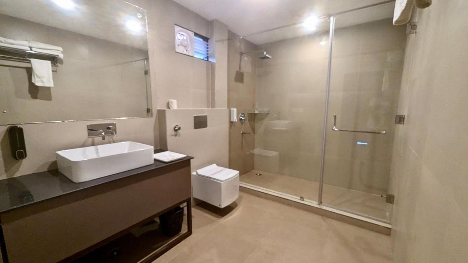 Samskara & Samsara Hotel Lansdowne Kültér fotó